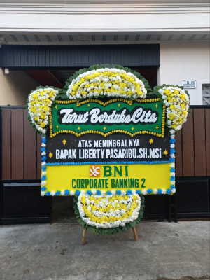Papan Bunga Duka di Parak Gadang Timur